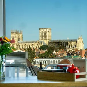  Apartment Cityscape @ Ryedale House United Kingdom