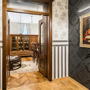  Apartment Exclusive Royal Poland