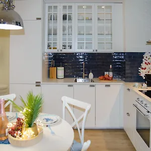  Apartament Maya's Flats & 11 -